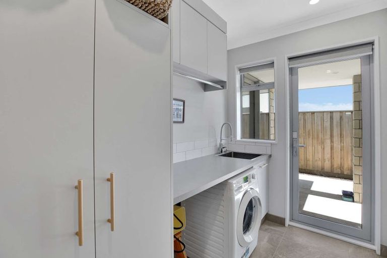 Photo of property in 6 Hunter Lane, Amberley, 7410