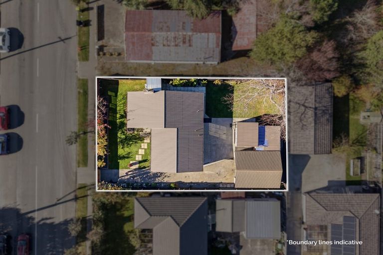 Photo of property in 94 Prestons Road, Redwood, Christchurch, 8051