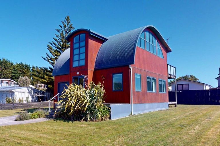 Photo of property in 13 Rua Avenue, Waitarere Beach, Levin, 5510