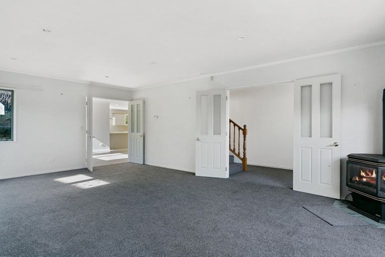 Photo of property in 38 Kurupae Road, Hilltop, Taupo, 3330