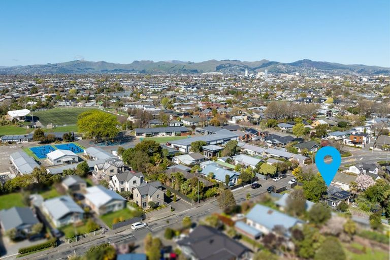 Photo of property in 17 Courtenay Street, St Albans, Christchurch, 8014