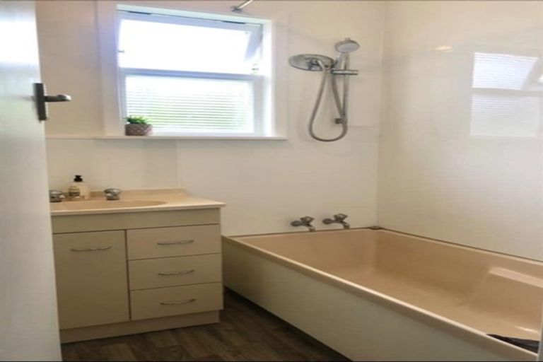 Photo of property in 7 Duke Street, Levin, 5510