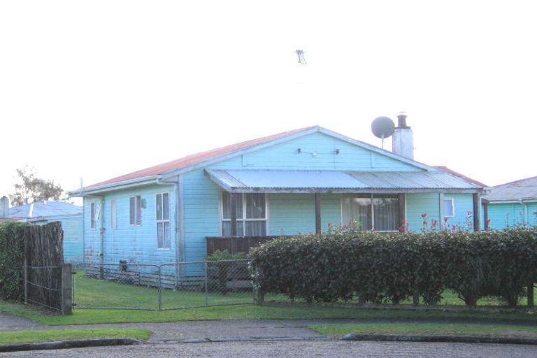 Photo of property in 6 Ettrick Place, Tokoroa, 3420