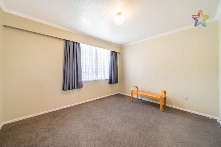 Photo of property in 20 Manurewa Grove, Wainuiomata, Lower Hutt, 5014