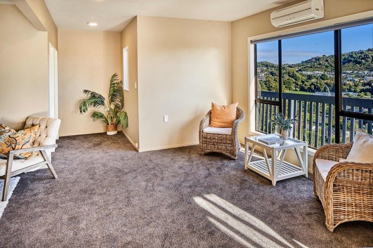 Photo of property in 56 Mercury Way, Whitby, Porirua, 5024