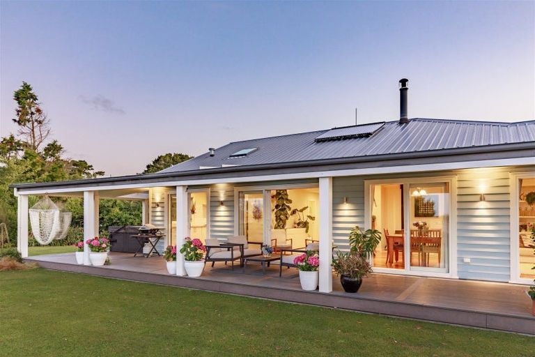 Photo of property in 134 Snodgrass Road, Westport, 7892