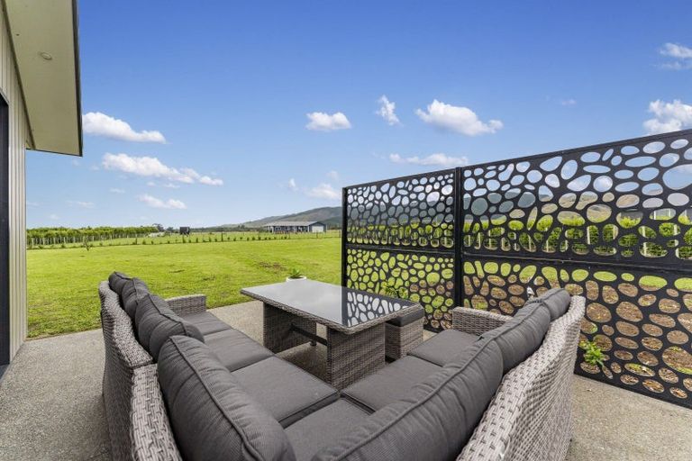 Photo of property in 9 Oriwa Lane, Levin, 5571
