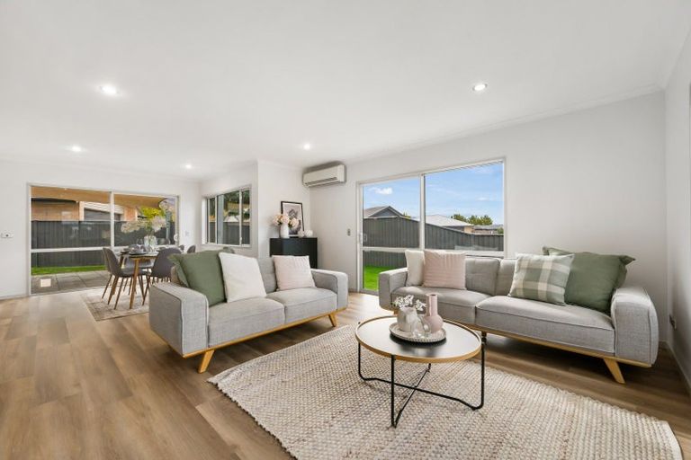 Photo of property in 6 Crabbe Place, Cromwell, 9310