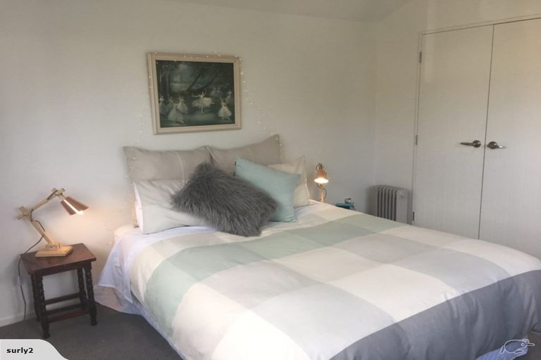 Photo of property in 6 Merchant Avenue, Te Atatu South, Auckland, 0610