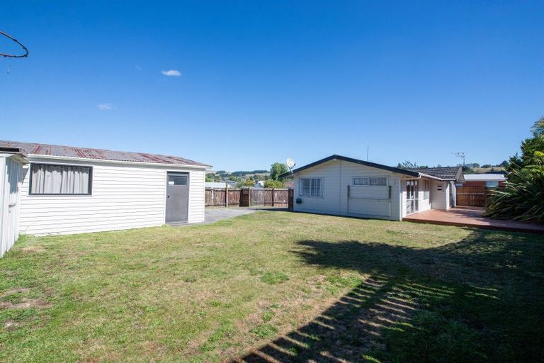 Photo of property in 14 Petrie Street, Pomare, Rotorua, 3015