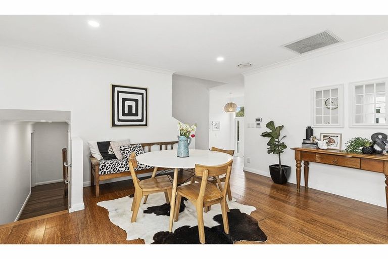 Photo of property in 108 Broderick Road, Johnsonville, Wellington, 6037