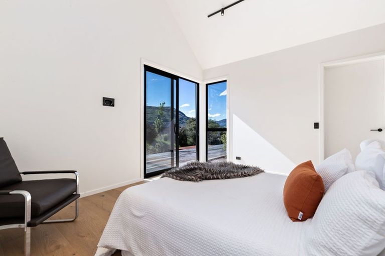 Photo of property in 9 Mckenzies Shute, Jacks Point, Queenstown, 9371