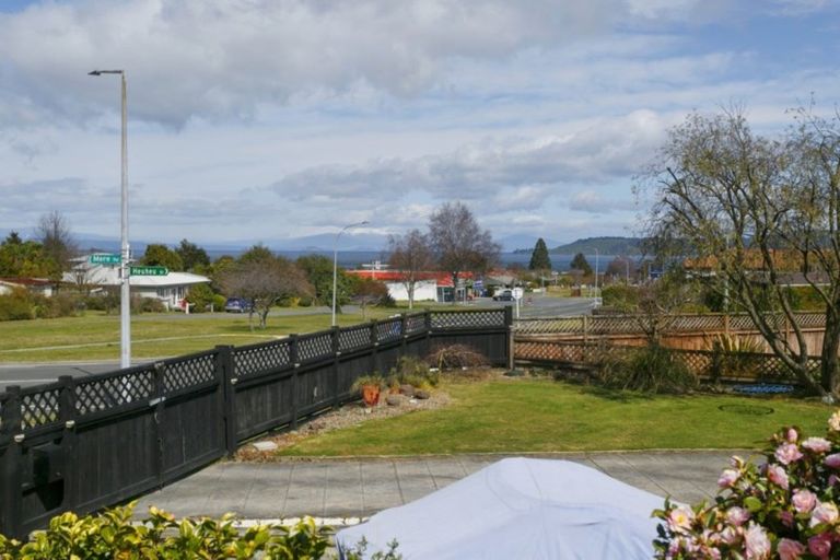Photo of property in 76 Rifle Range Road, Taupo, 3330