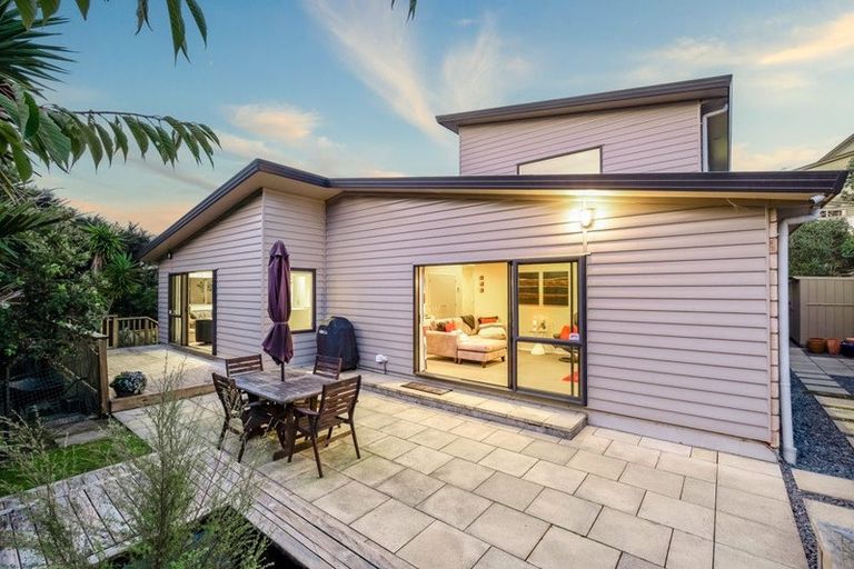 Photo of property in 53 Saint Ives Drive, Camborne, Porirua, 5026