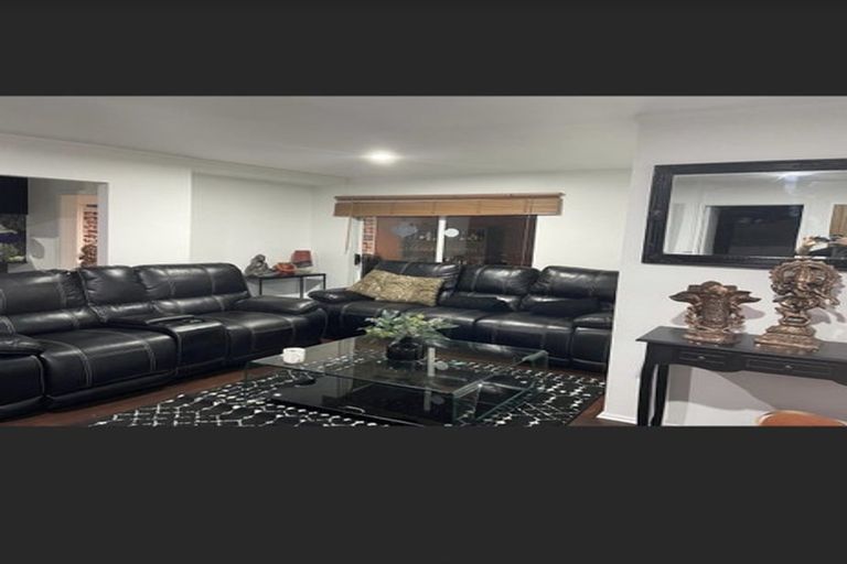 Photo of property in 505 Swanson Road, Ranui, Auckland, 0612