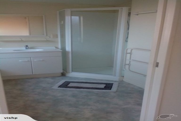 Photo of property in 16/61a Birkdale Road, Birkdale, Auckland, 0626