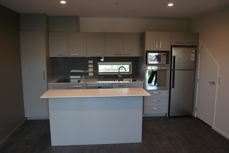 Photo of property in 4/160c Hobsonville Point Road, Hobsonville, Auckland, 0616