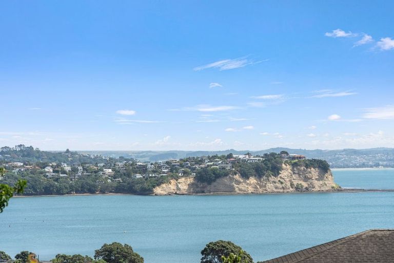 Photo of property in 86 Tiri Road, Tindalls Beach, Whangaparaoa, 0930