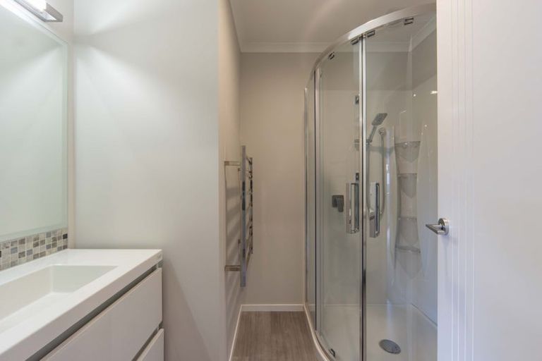 Photo of property in 9/13 Beale Street, Hamilton East, Hamilton, 3216