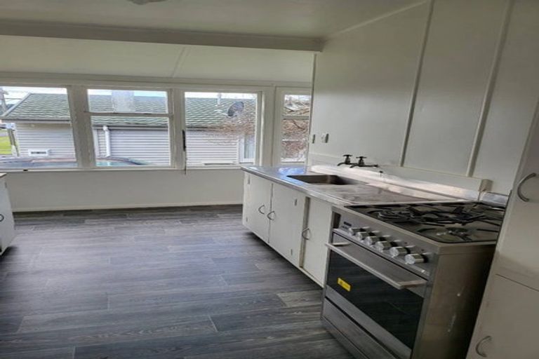 Photo of property in 24 Oxford Street, Kaiti, Gisborne, 4010
