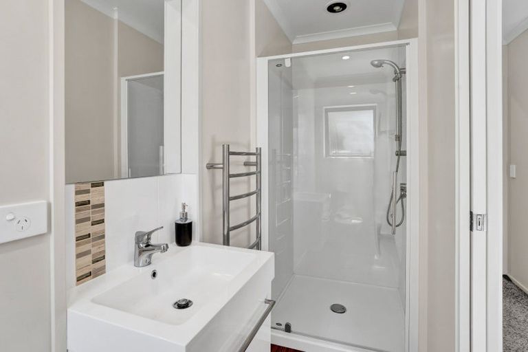 Photo of property in 88 Te Arei Road East, Lepperton, New Plymouth, 4373