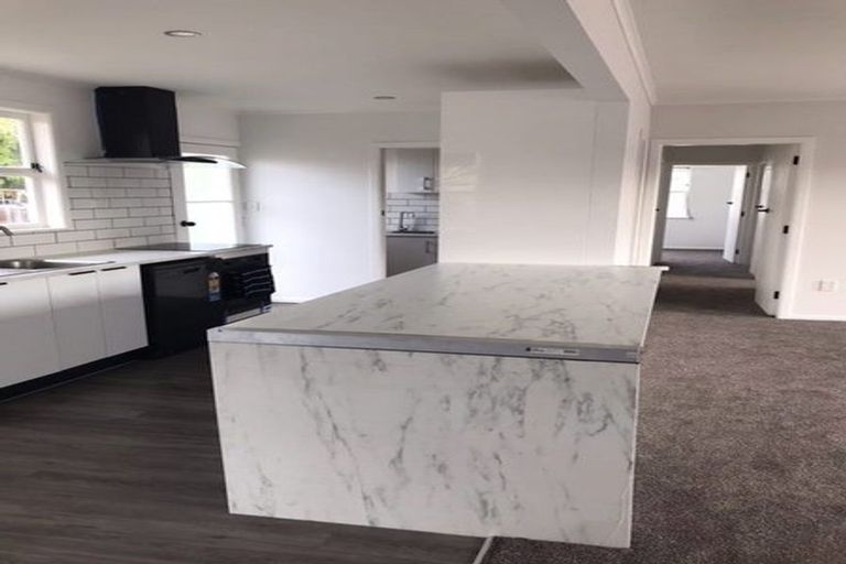 Photo of property in 15 Yvonne Street, Melville, Hamilton, 3206