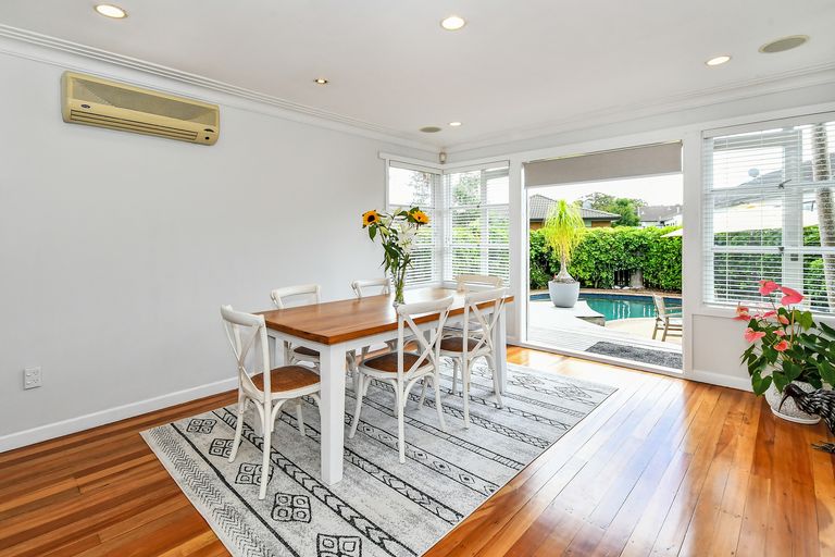 Photo of property in 11a Youngs Road, Papakura, 2110