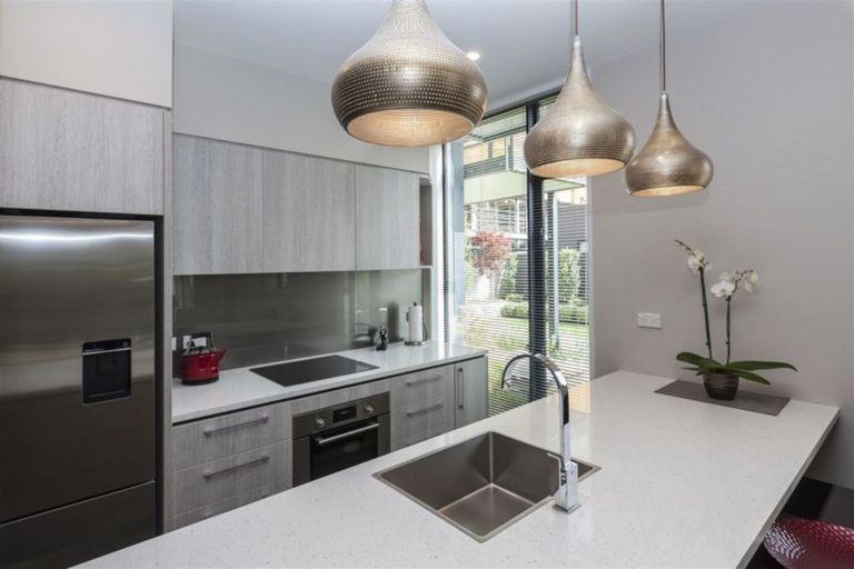 Photo of property in 50 Kilmore Street, Christchurch Central, Christchurch, 8013