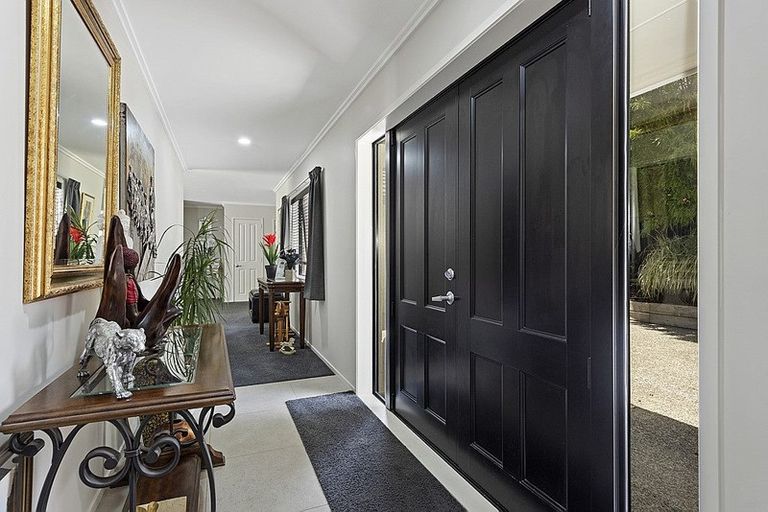 Photo of property in 347a Main Road North, Brown Owl, Upper Hutt, 5018