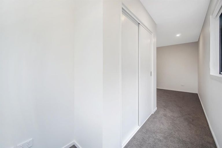 Photo of property in 6 Arapapa Road, Papakura, 2110