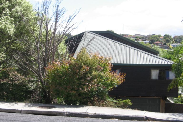 Photo of property in 1/71 Saddleback Rise, Murrays Bay, Auckland, 0630