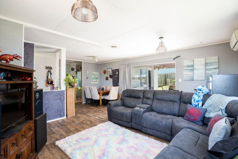 Photo of property in 15 Tahurangi Place, Spotswood, New Plymouth, 4310