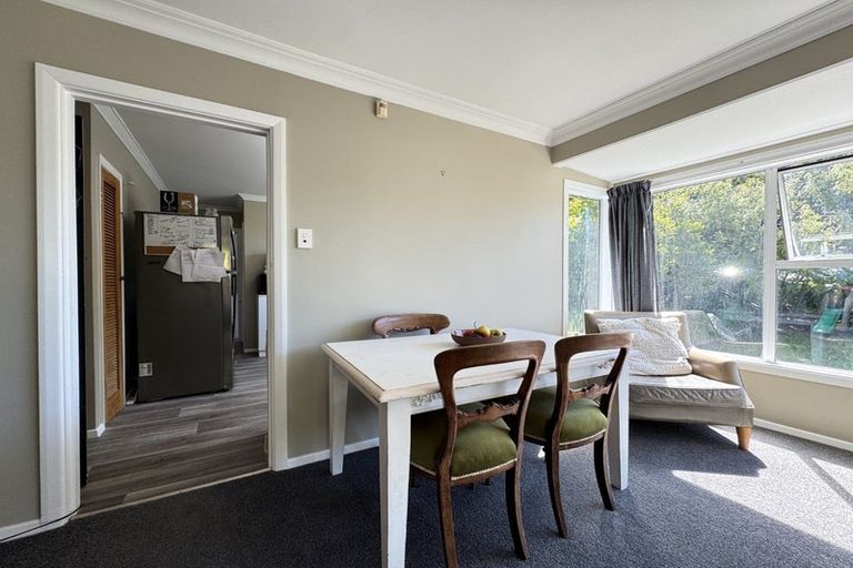 Photo of property in 6 Mahoe Street, Tawa, Wellington, 5028