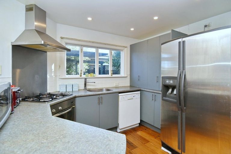 Photo of property in 128 Linwood Avenue, Linwood, Christchurch, 8011