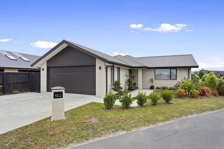 Photo of property in 13 Claremont Crescent, Amberley, 7410