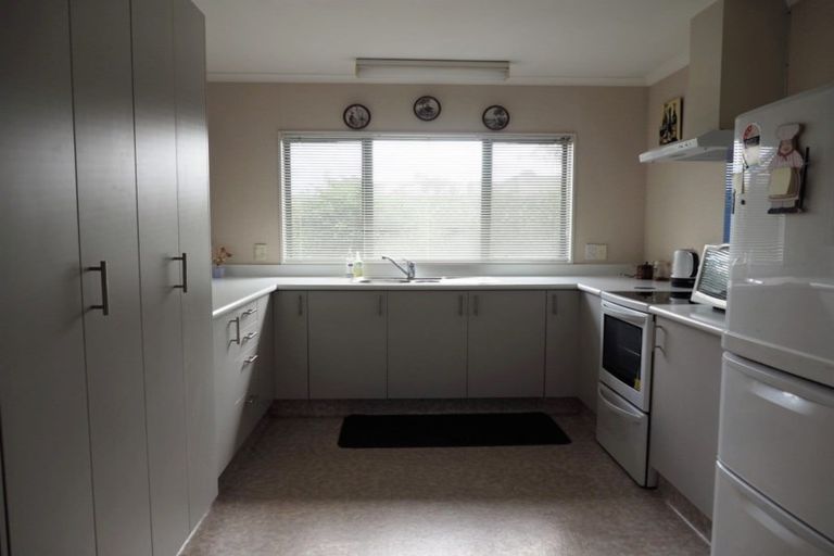 Photo of property in 11c Kent Street, Levin, 5510