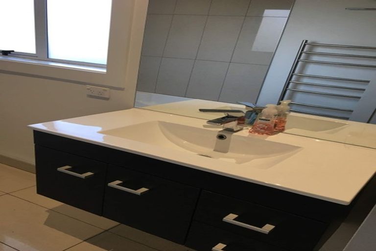 Photo of property in 130 Saint Martins Road, Saint Martins, Christchurch, 8022