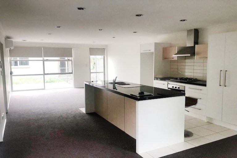 Photo of property in 22 Reins Road, Takanini, 2112