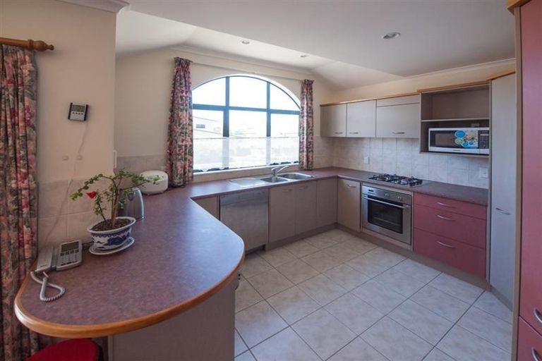 Photo of property in 65 Amesbury Drive, Churton Park, Wellington, 6037