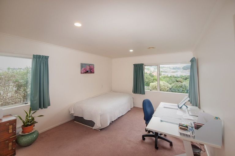 Photo of property in 3 Waverton Terrace, Churton Park, Wellington, 6037