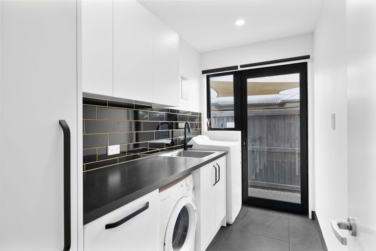 Photo of property in 15 Sincock Place, Kaiapoi, 7630