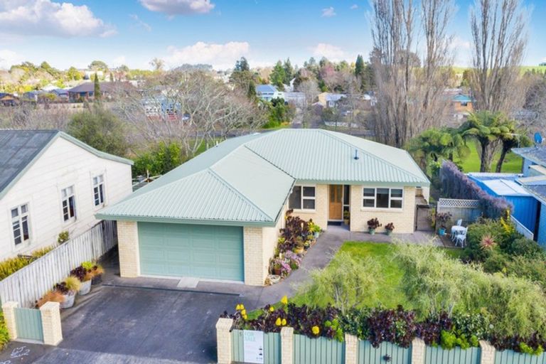 Photo of property in 7 Ngakoti Street, Urenui, 4375