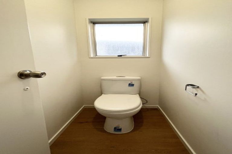 Photo of property in 1/7 Becroft Drive, Forrest Hill, Auckland, 0620