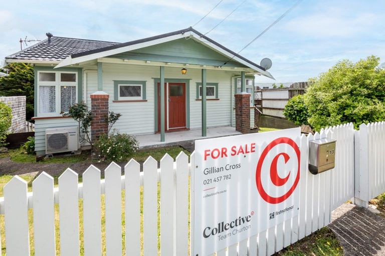 Photo of property in 13 Retter Street, Paparangi, Wellington, 6037