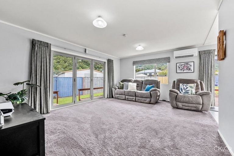 Photo of property in 3 Rakaia Grove, Wainuiomata, Lower Hutt, 5014
