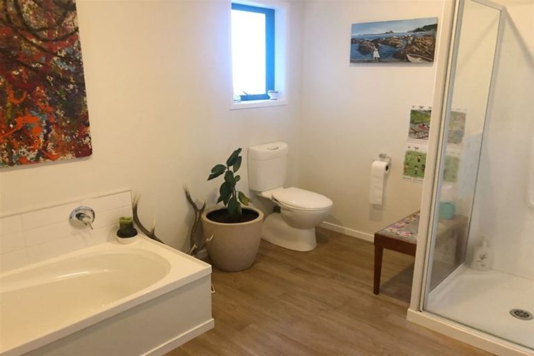 Photo of property in 56 Sunstone Crescent, Brown Owl, Upper Hutt, 5018