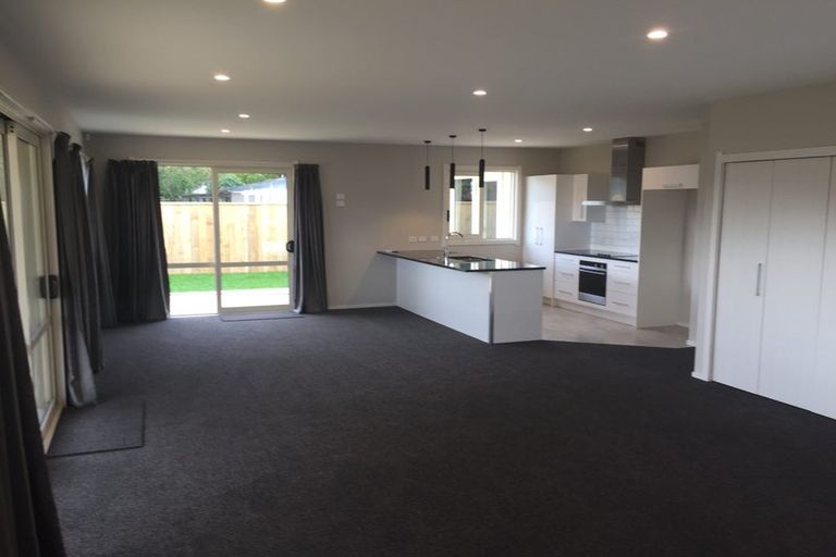 Photo of property in 6a Chester Place, Taradale, Napier, 4112