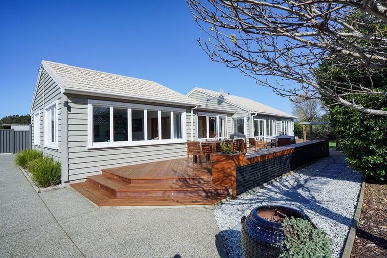 Photo of property in 10 Joseph Street, Waverley, Invercargill, 9810