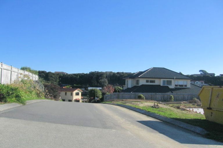 Photo of property in 86 Samwell Drive, Whitby, Porirua, 5024