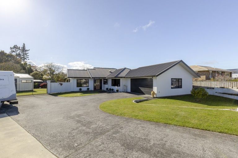 Photo of property in 20 Kowhai Street, Strandon, New Plymouth, 4312